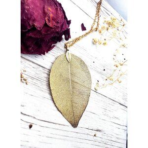 Gold leaf necklace